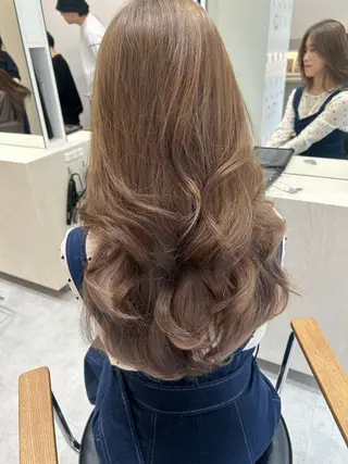 ロング カラー SOYON豊田市駅店 MIYUのヘアスタイル