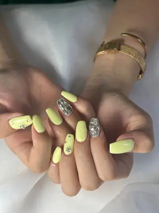 ネイル うにゃねいる🌷 Mayaのネイルデザイン