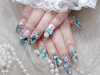 ネイル りんか🪽 ワンホンネイル🍬のネイルデザイン