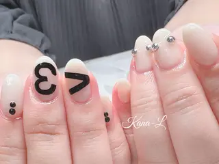 ネイル 芦辺 香奈のネイルデザイン