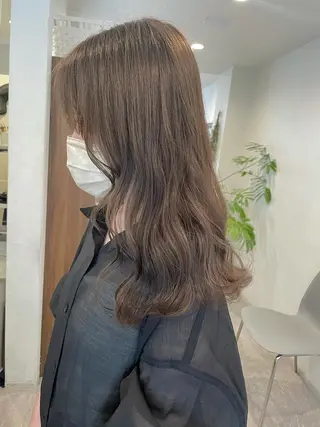 セミロング カラー 安藤 佑衣のヘアスタイル