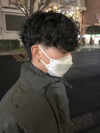 ショート パーマ メンズ 7Bridge所属・ハッシュカット 小西貫太のヘアスタイル