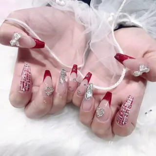 ネイル Rola所属・⟡˖· まゆり꙳⟡のネイルデザイン