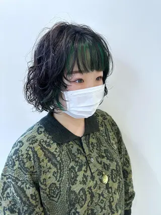 ショート カラー ベージュ/インナー カラー🤍Rieのヘアスタイル