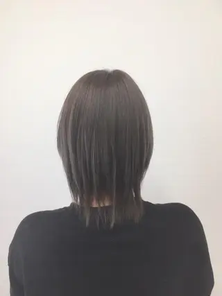 ミディアム カラー 星野 美沙のヘアスタイル