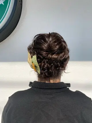 ミディアム ヘアアレンジ TOTAL BEAUTY BREK藤枝店所属・. SHIZUKAのヘアスタイル