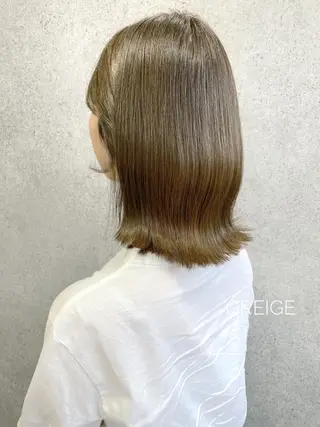 ミディアム カラー clomus所属・YUKA艶髪 🌸寛ぎ部屋のヘアスタイル