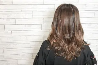 セミロング カラー ヘアアレンジ ANBEL所属・ANBEL代表 西尾裕樹のヘアスタイル