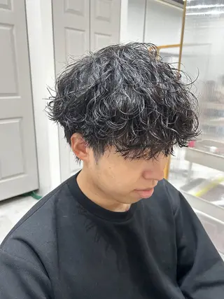 パーマ メンズ メンズ特化美容師👾 チカのヘアスタイル