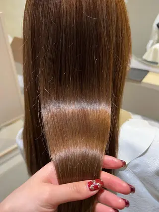 カラー 藤本 麗未のヘアスタイル