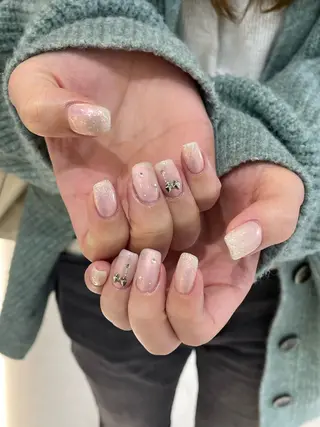 ネイル ayaka🫧大人 /シンプル/キレイめのネイルデザイン