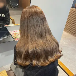 セミロング Mimi🎀 ブリーチなしＷカラーのヘアスタイル