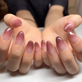 ネイル 矢冨 彩花のネイルデザイン