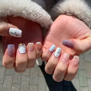 ネイル emanon 新宿東口店所属・nailist akariのネイルデザイン