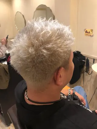 カラー メンズ vi viのヘアスタイル