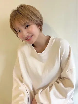 ショート カラー 菅原リキヤ くびれレイヤーヘアのヘアスタイル