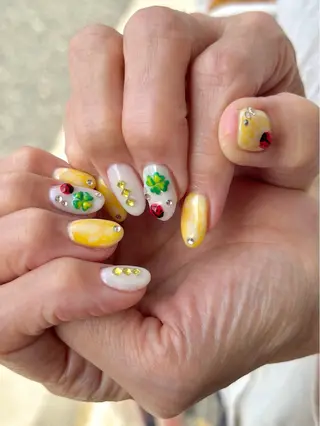 ネイル シモダ カスミ 🦀 @ksm_smdのネイルデザイン