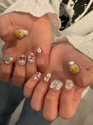 ショート m kaori𓃟のネイルデザイン