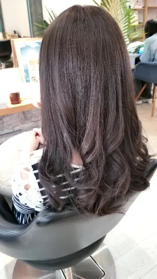ロング カラー すずき えりのヘアスタイル