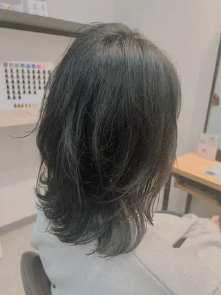 ミディアム neaf 六本木店所属・六本木🫧ハイライト 望月彩音のヘアスタイル