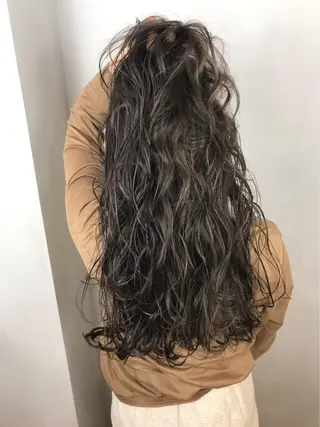 ロング カラー L’atelier BROCANTE (ラトリエ ブロカント)所属・BROCANTE立川 karasawa.nのヘアスタイル