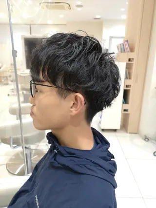 メンズ パーマ 渡辺 愛枝/艶カラー🩵のヘアスタイル