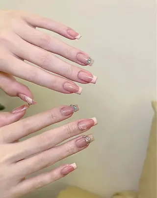ネイル Dola Nail ユキンイのネイルデザイン