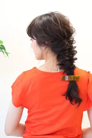 ロング ヘアアレンジ 中東 真子のヘアスタイル