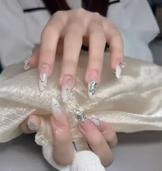 ネイル U·Mi nail salon所属・U·Mi 上野御徒町容のネイルデザイン