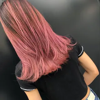 セミロング レイヤー×縮毛矯正 深見 拓のヘアスタイル