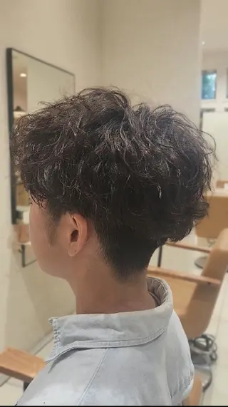 メンズ パーマ “垢抜けパーマヘア” 佐藤ジルのヘアスタイル