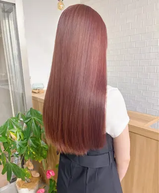 ロング 津田 七美希のヘアスタイル