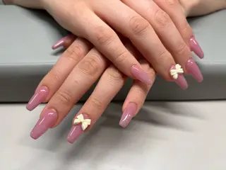 ネイル BiEiネイルサロン所属・BiEi ネイルサロン長さ出しのネイルデザイン