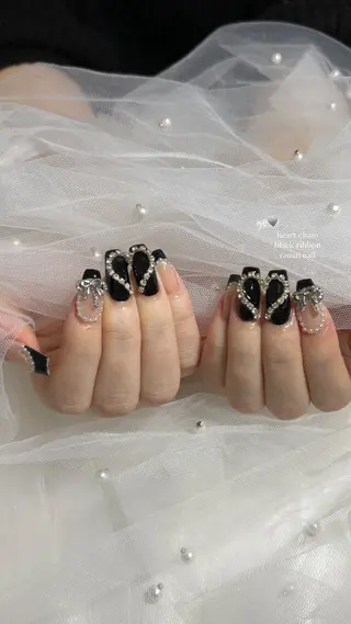 ネイル 𝓇𝒶𝓃𝒶𝓃 𝓃𝒶𝒾𝓁のネイルデザイン