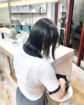 ショート 抜きっぱなしブロンド ササキカズマのヘアスタイル