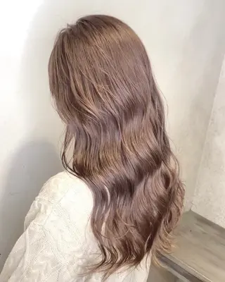 ロング カラー Lee高槻所属・青野 葵のヘアスタイル