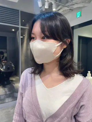 ミディアム 斉藤 瑞恵のヘアスタイル