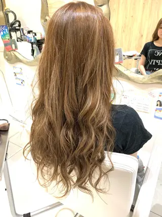 ロング カラー 松吉 純平のヘアスタイル