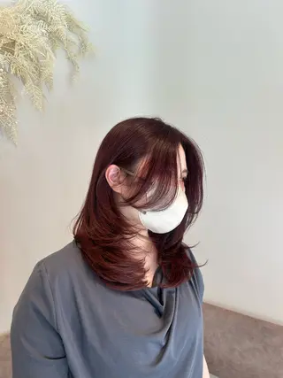 ミディアム mauve所属・韓国スタイル レイヤーカットのヘアスタイル