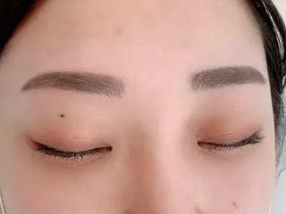 アイブロウ BellFlower Aki(眉・まつげ)のマツエク・マツパデザイン