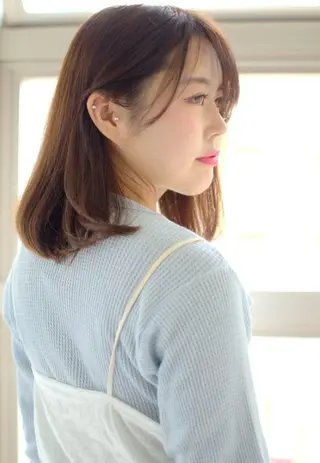 ミディアム カラー 中村 玲のヘアスタイル