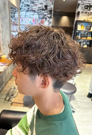 ショート パーマ メンズ 瀧尻 光のヘアスタイル