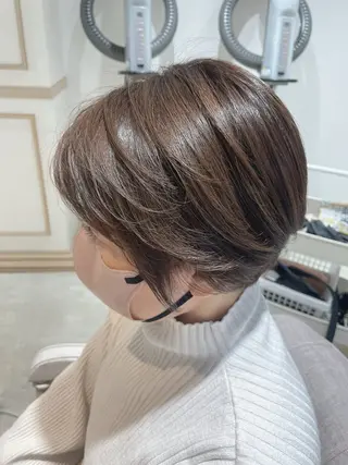 ショート カラー 浦野 龍太のヘアスタイル