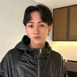 パーマ メンズ Hiroki/韓国 センターパートのヘアスタイル