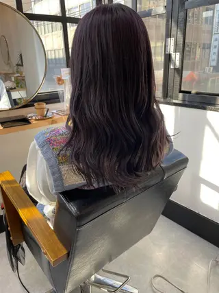 ロング カラー CARICIA 白木 由里加のヘアスタイル