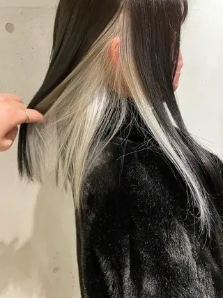 カラー 透明感ブリーチ ハイトーンウエダのヘアスタイル