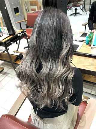 ロング カラー 高橋成海💎透明感/ デザインカラー💎のヘアスタイル