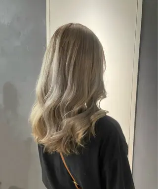 セミロング カラー 堀江/透明感カラー /艶髪/NENE🫧のヘアスタイル