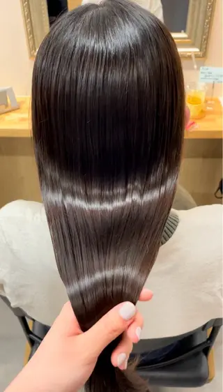 セミロング レイヤー/ハイトーン /新宿/佐藤巧己✨のヘアスタイル