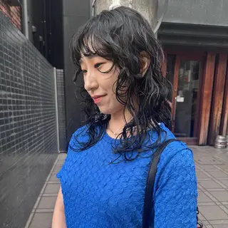 セミロング カラー パーマ Lilu しずくのヘアスタイル